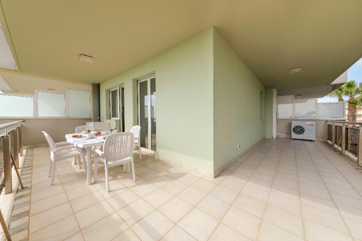 Residence Brezza Di Mare San Benedetto del Tronto Exteriör bild