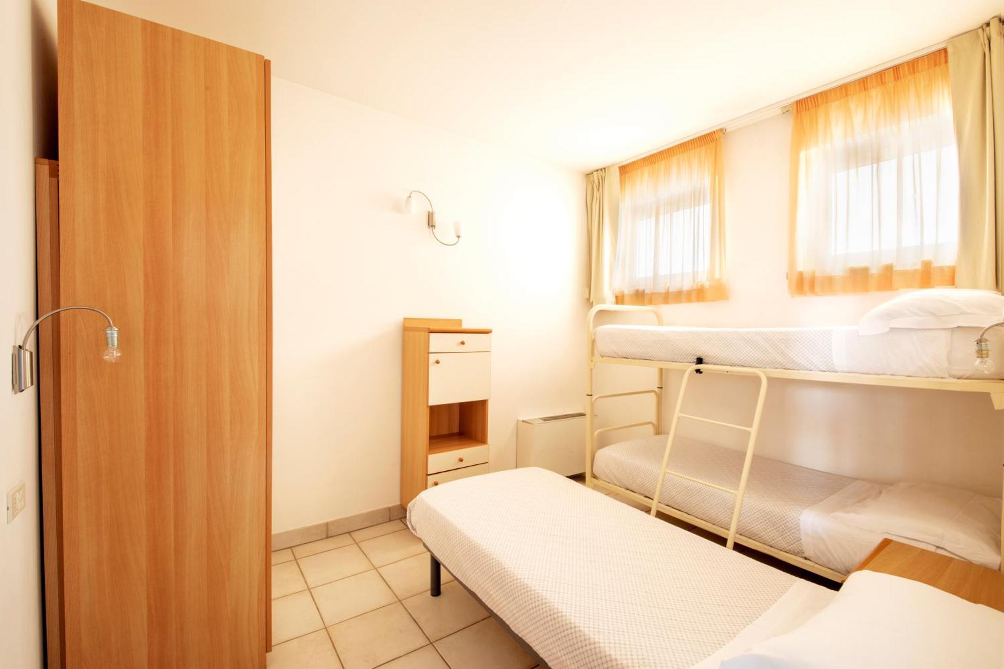 Residence Brezza Di Mare San Benedetto del Tronto Exteriör bild