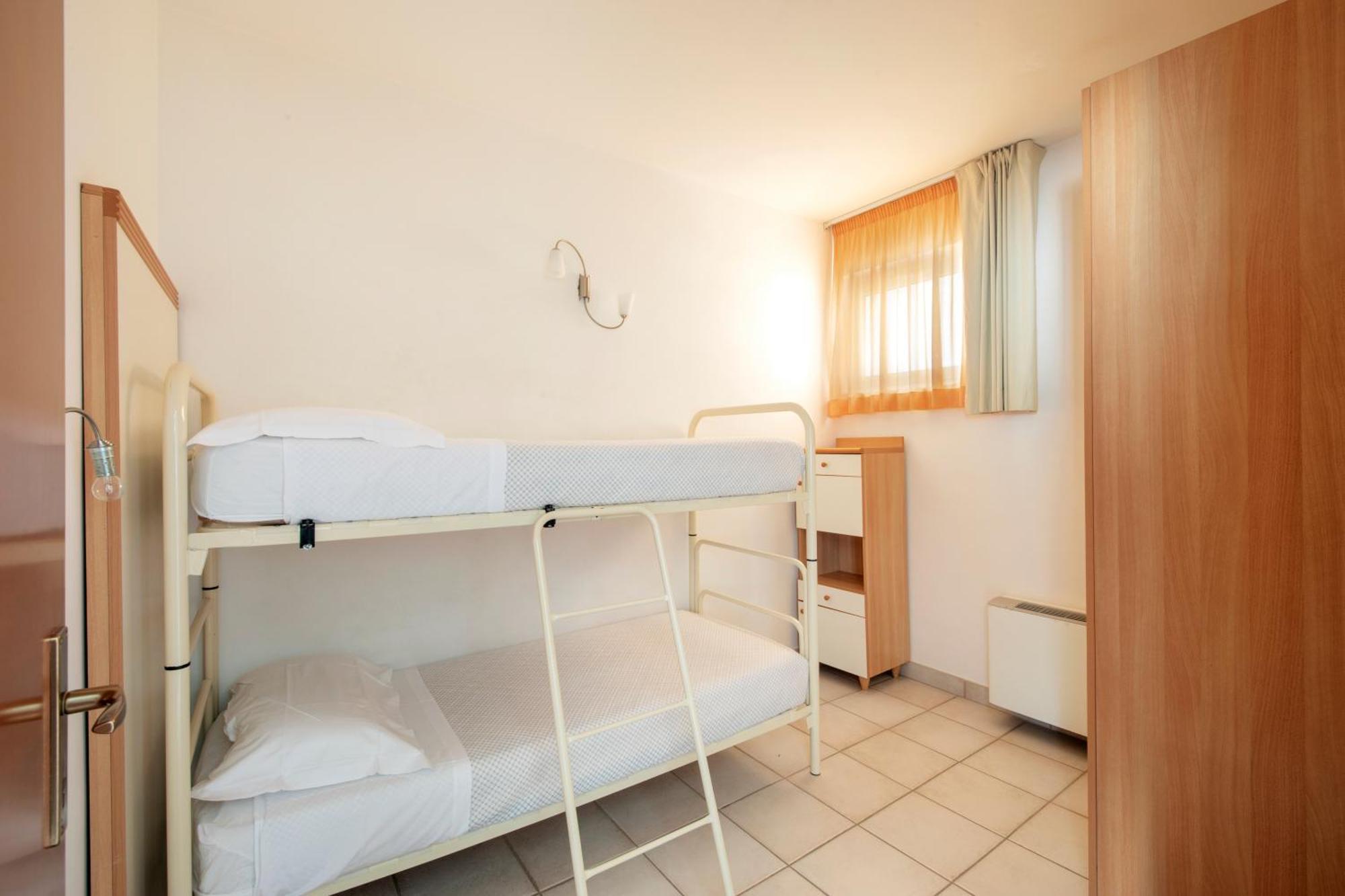 Residence Brezza Di Mare San Benedetto del Tronto Exteriör bild